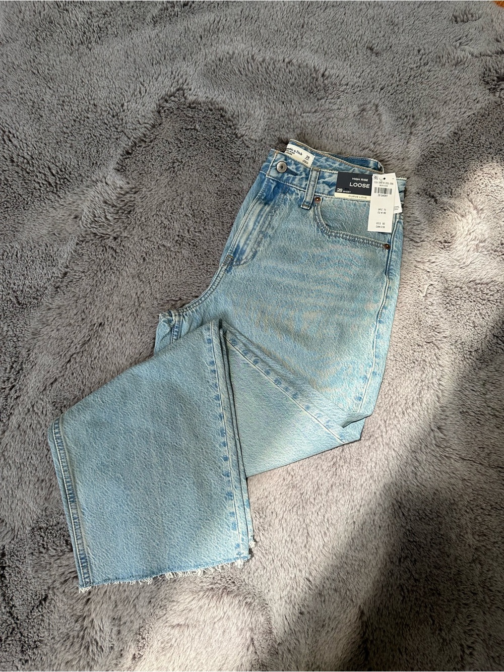 Abercrombie & Fitch Light Blue high rise loose 28 - Picture 7 of 11
